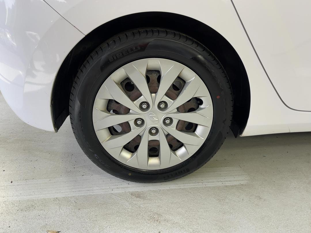 Photo '12' of Hyundai I30