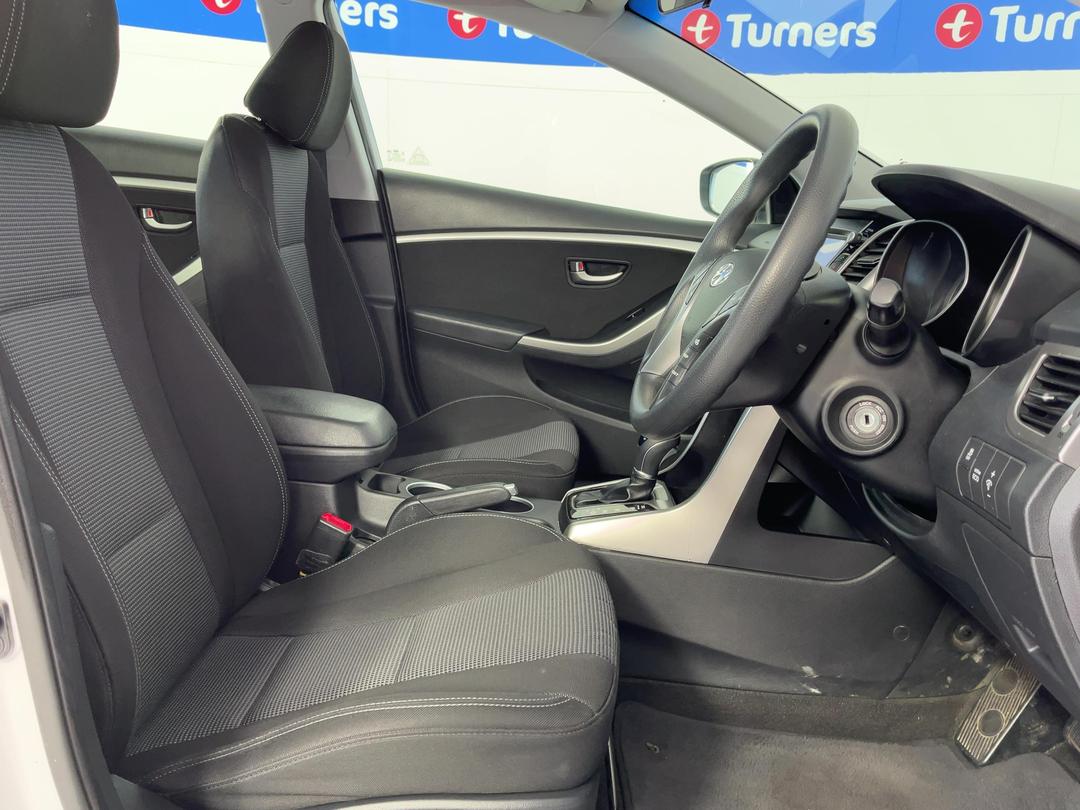 Photo '16' of Hyundai I30