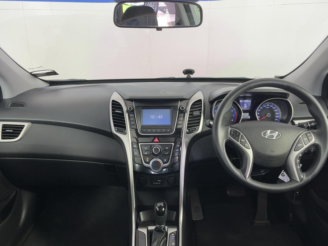 Photo '17' of Hyundai I30