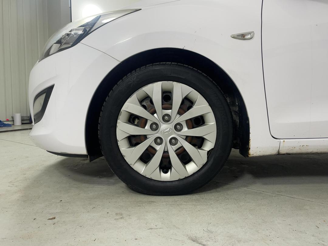 Photo '10' of Hyundai I30