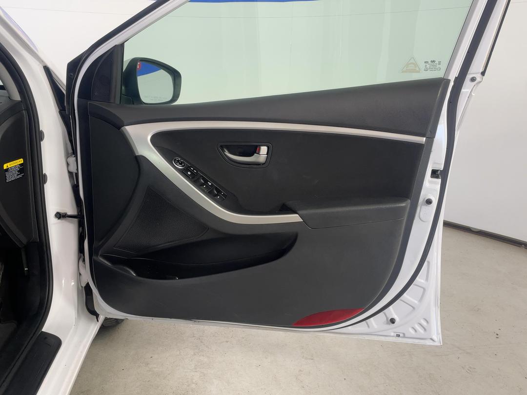 Photo '15' of Hyundai I30