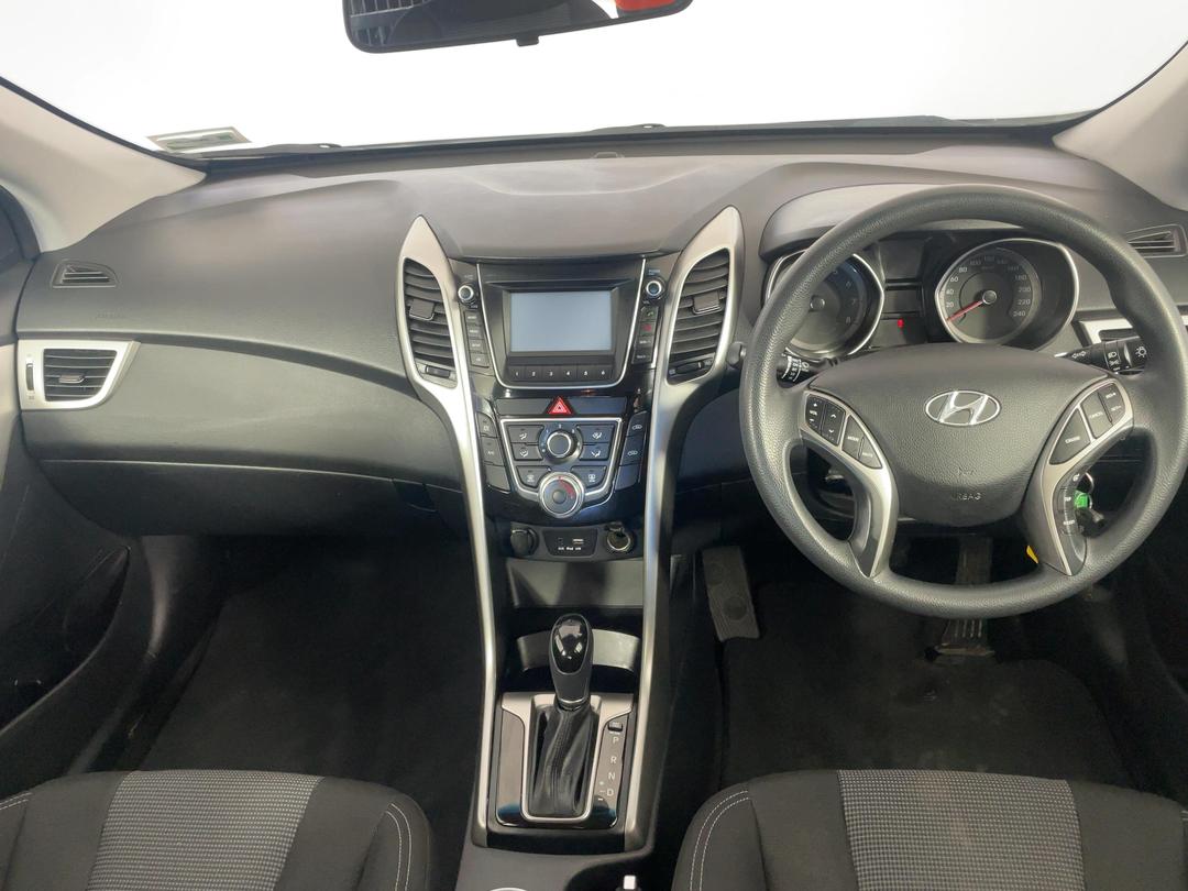 Photo '17' of Hyundai I30