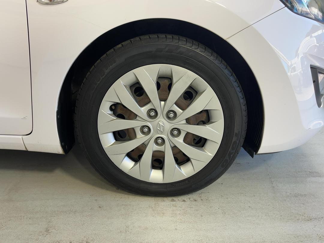 Photo '9' of Hyundai I30