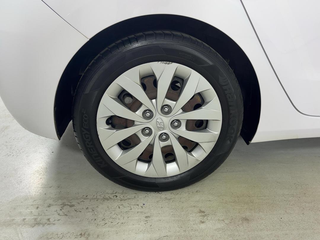 Photo '12' of Hyundai I30