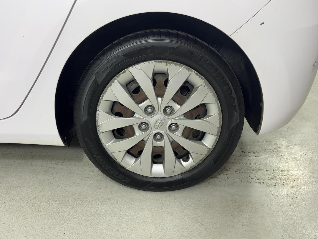 Photo '11' of Hyundai I30