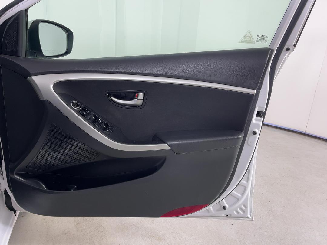 Photo '15' of Hyundai I30