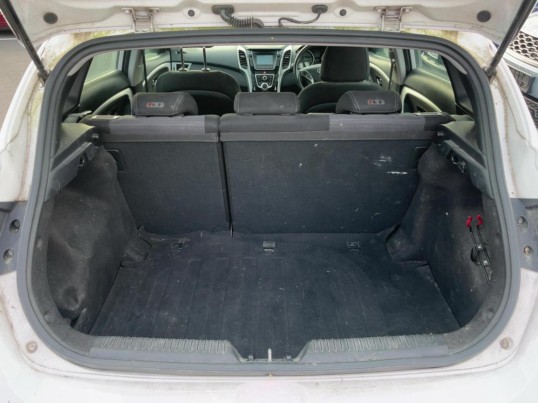 Photo '12' of Hyundai I30 GD Crdi Photo '12' of Hyundai I30 GD Crdi
