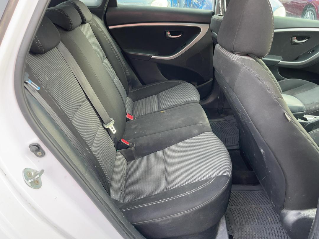 Photo '18' of Hyundai I30 GD Crdi Photo '18' of Hyundai I30 GD Crdi