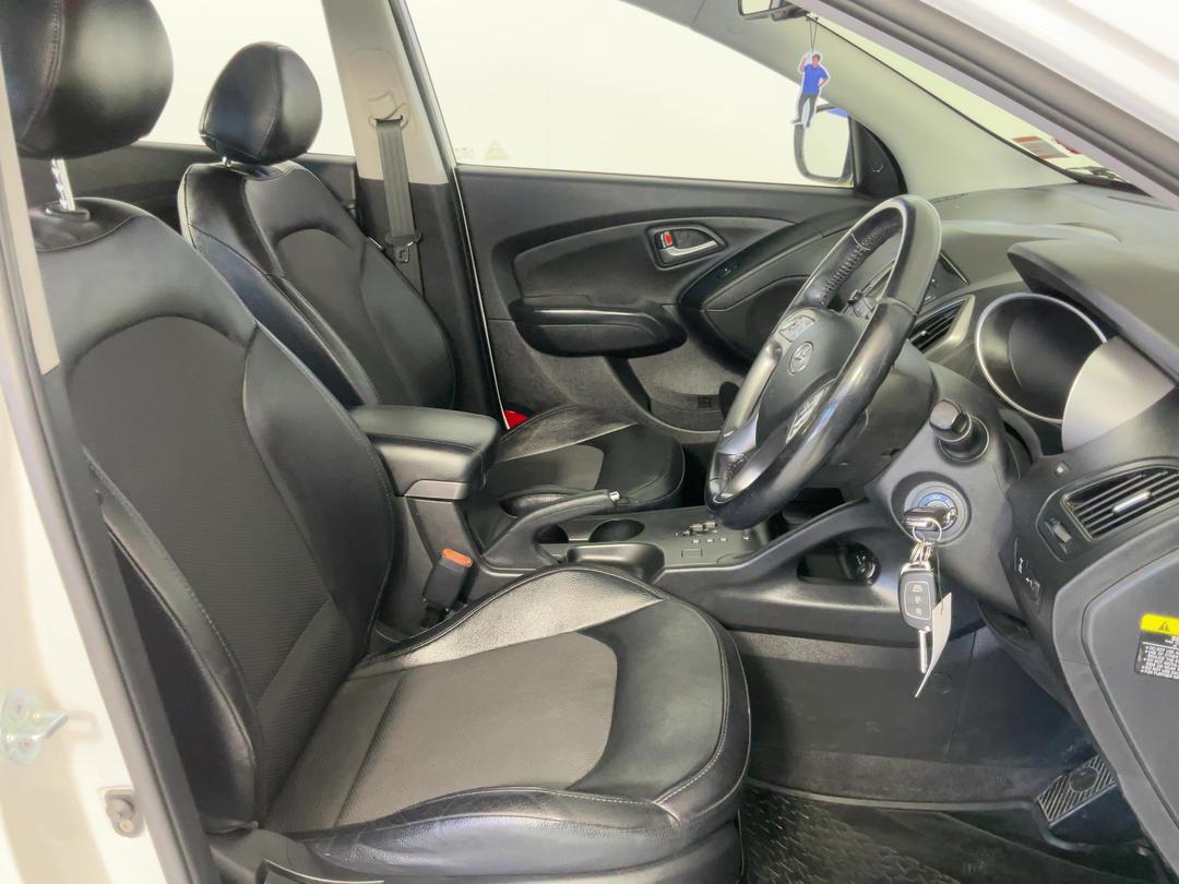 Photo '16' of Hyundai Ix35