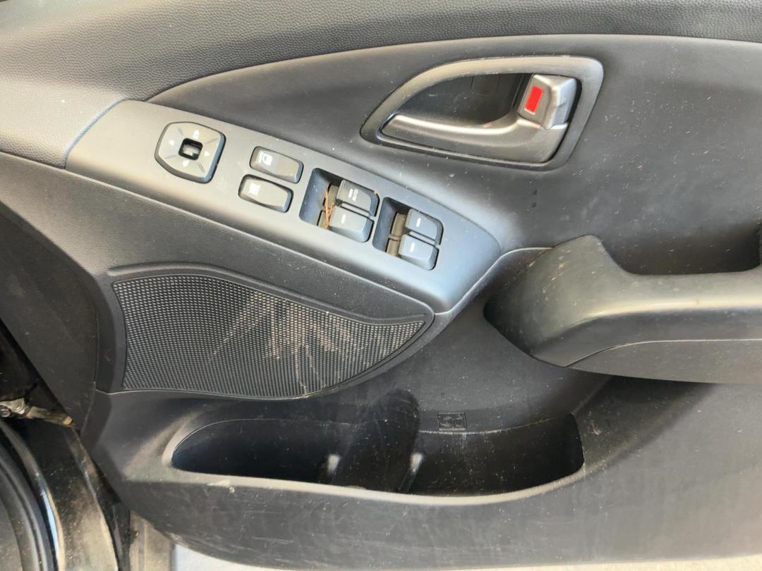 Photo '8' of Hyundai Ix35 GDI Photo '8' of Hyundai Ix35 GDI
