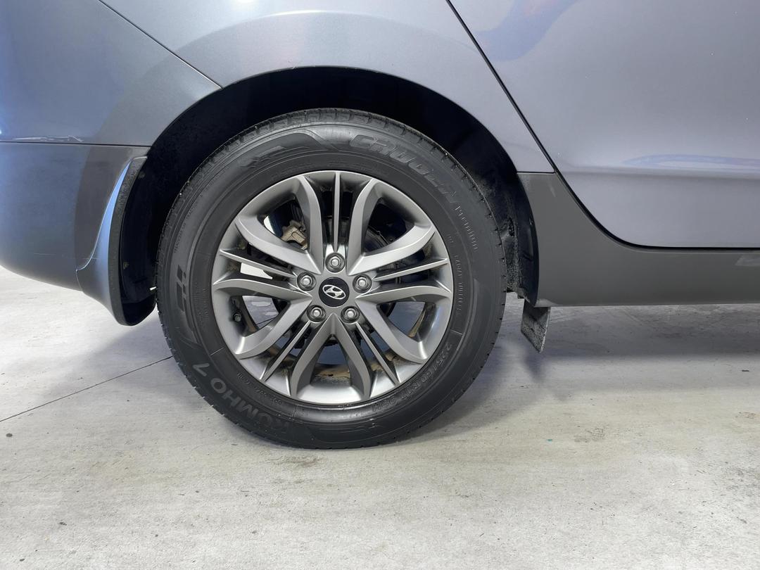 Photo '12' of Hyundai Ix35