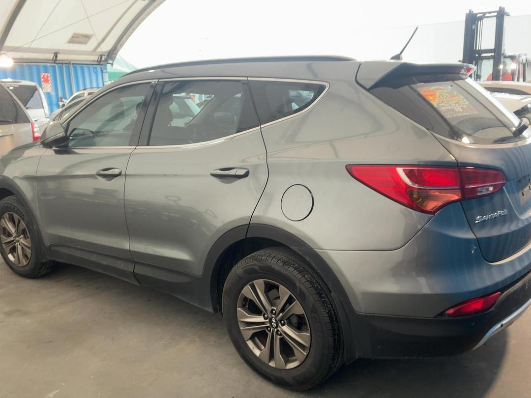Photo '4' of Hyundai Santa FE Photo '4' of Hyundai Santa FE