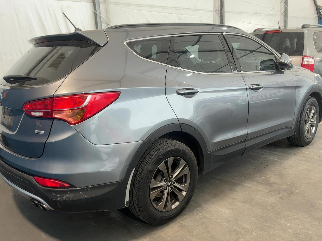 Photo '5' of Hyundai Santa FE Photo '5' of Hyundai Santa FE