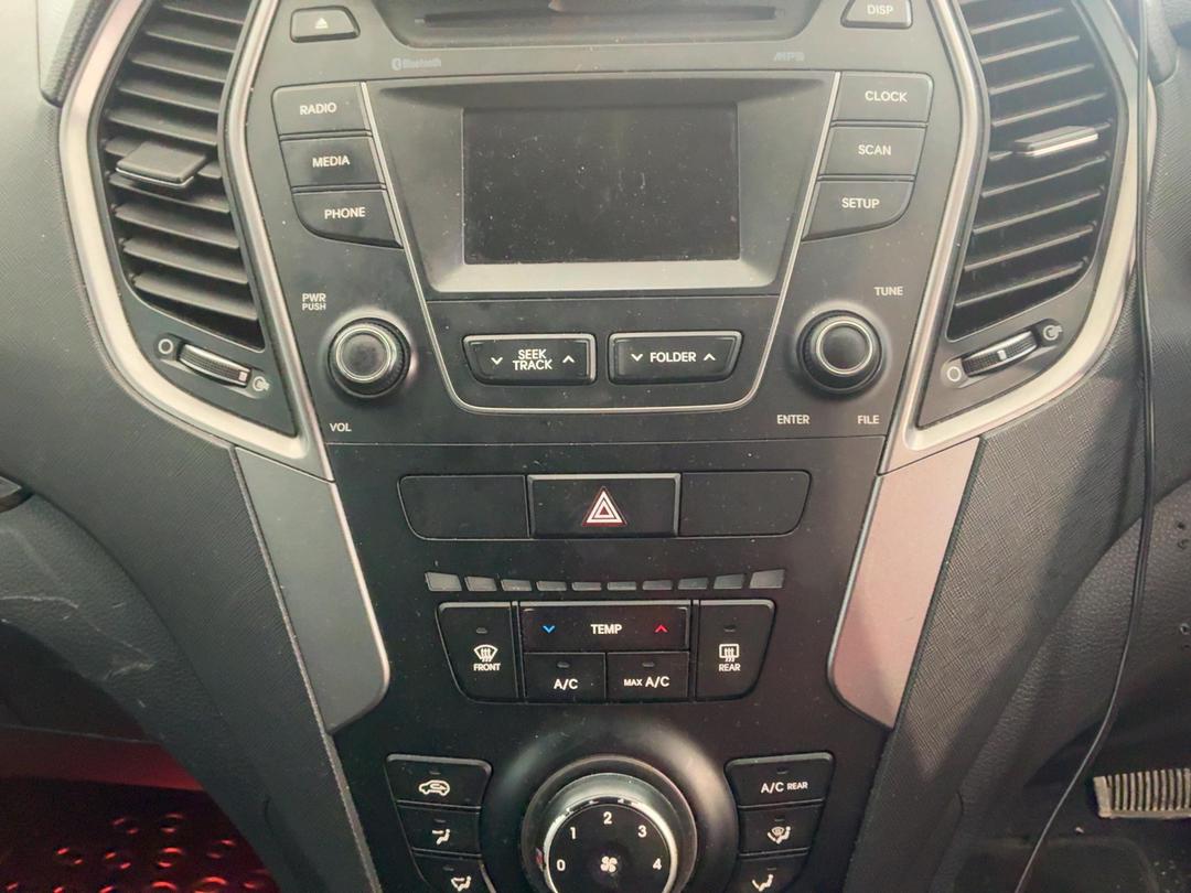Photo '9' of Hyundai Santa FE Photo '9' of Hyundai Santa FE