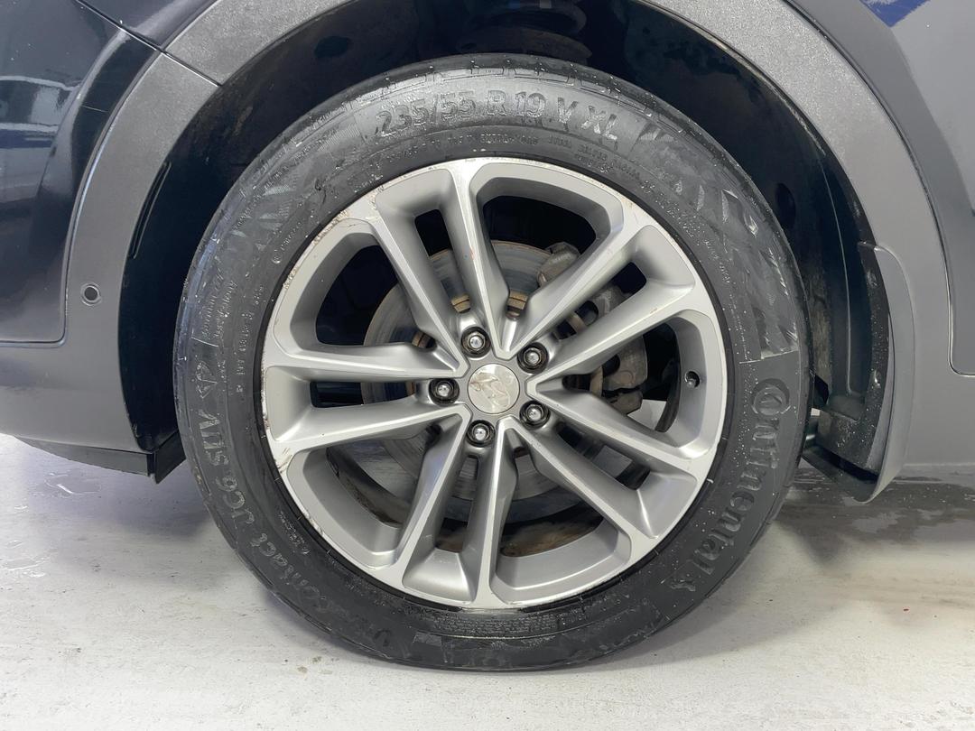 Photo '10' of Hyundai Santa FE