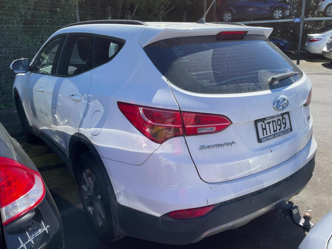 Photo '4' of Hyundai Santa FE DM Photo '4' of Hyundai Santa FE DM