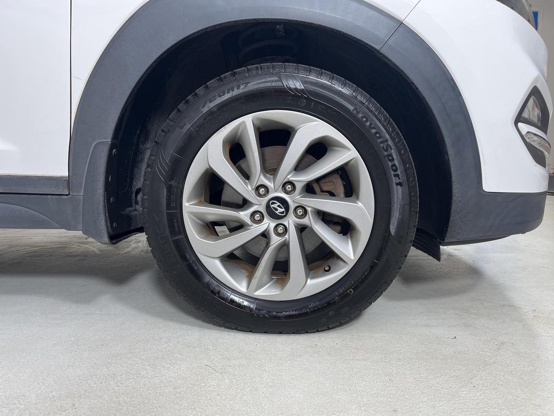 Photo '9' of Hyundai Tucson