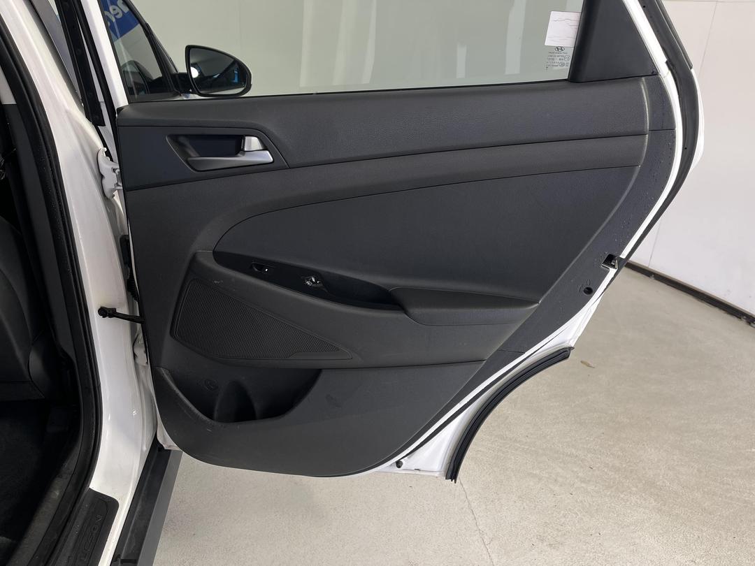 Photo '19' of Hyundai Tucson