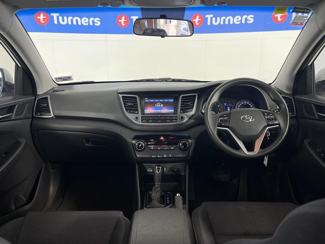 Photo '17' of Hyundai Tucson