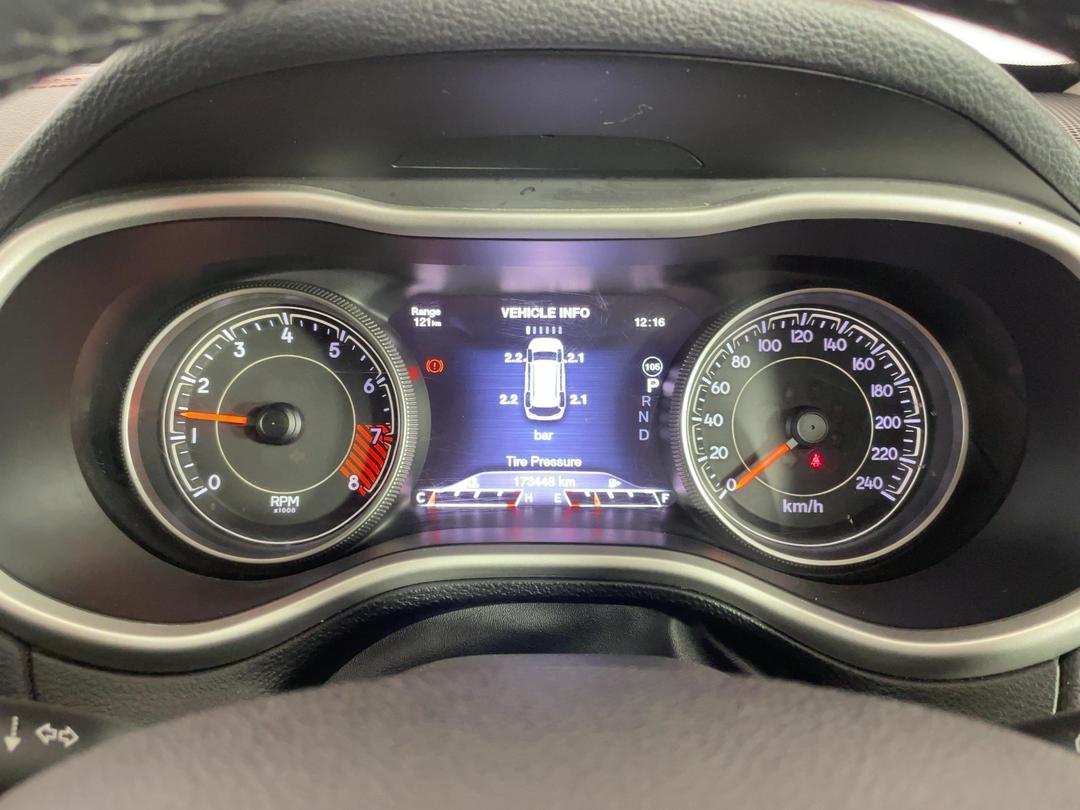 Photo '21' of Jeep Cherokee