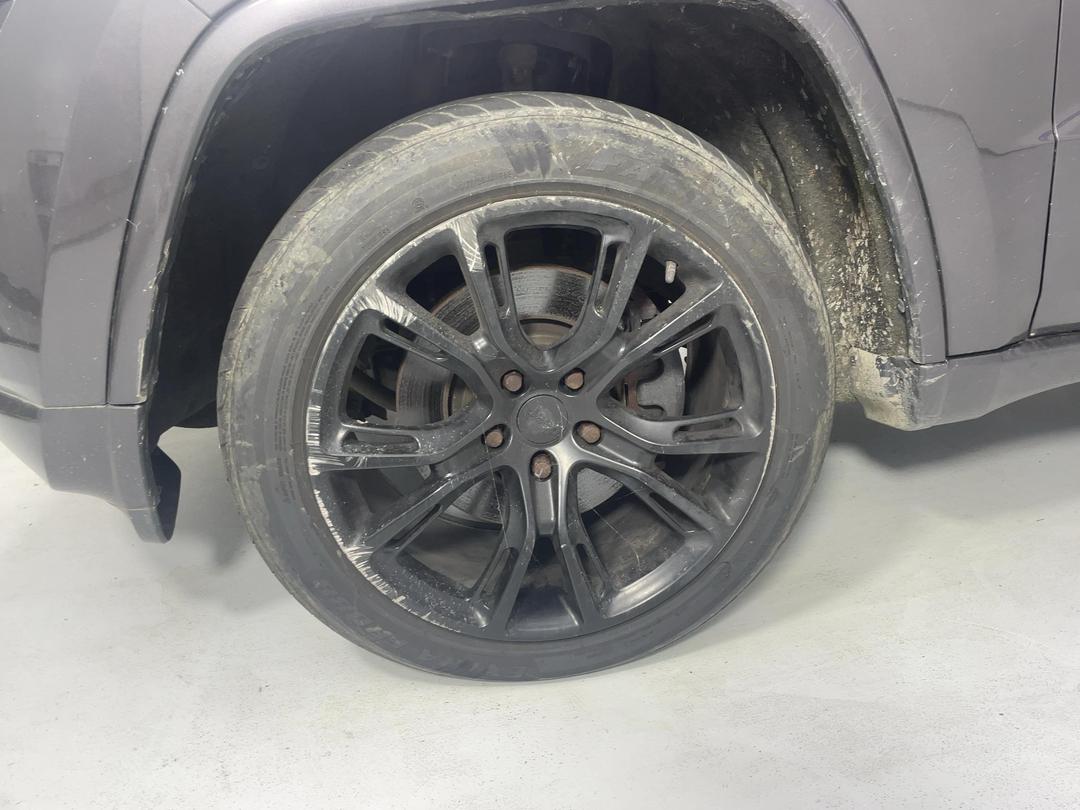 Photo '10' of Jeep Grand  Cherokee