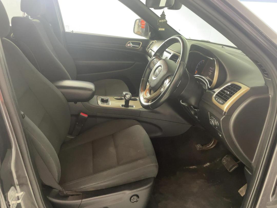 Photo '16' of Jeep Grand  Cherokee
