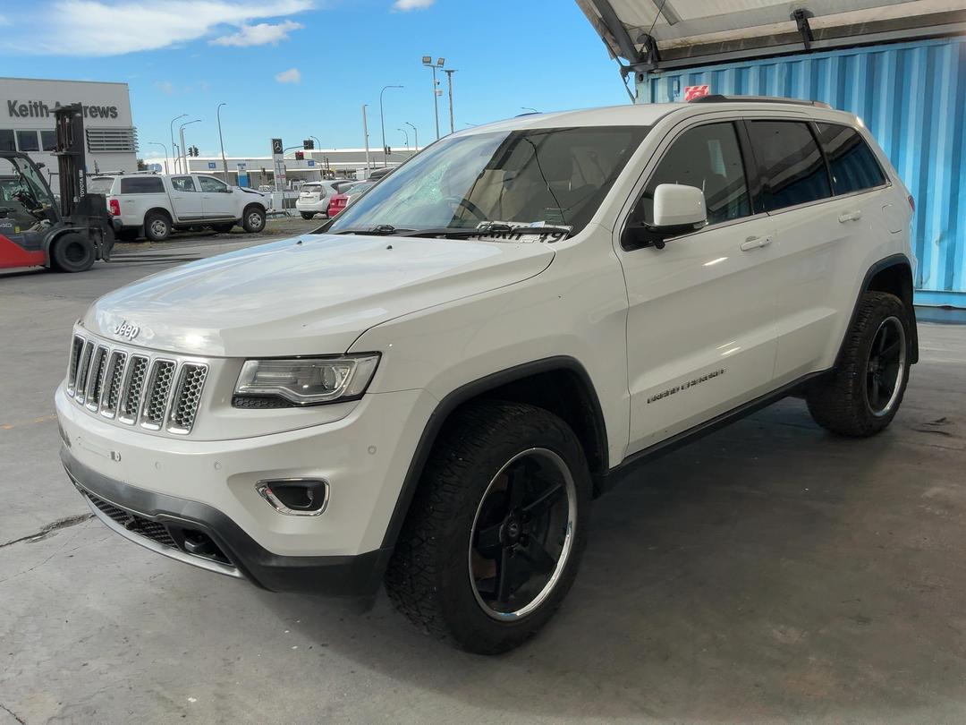 Photo '8' of Jeep Grand Cherokee Laredo 4X4 Photo '8' of Jeep Grand Cherokee Laredo 4X4