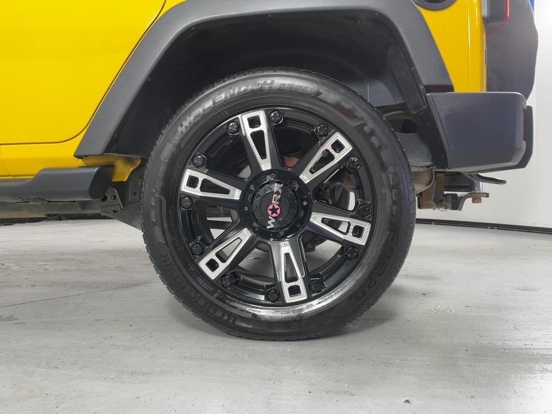 Photo '11' of Jeep Wrangler