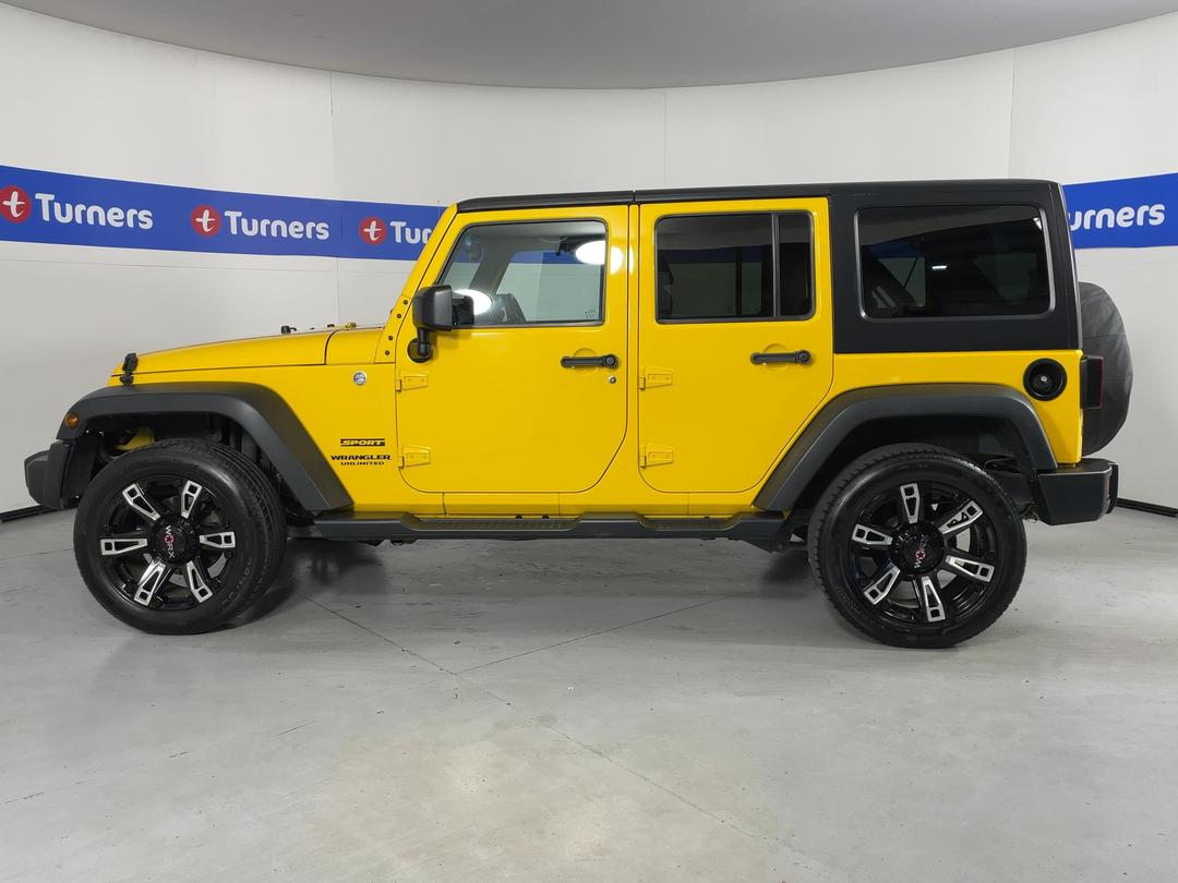 Photo '24' of Jeep Wrangler
