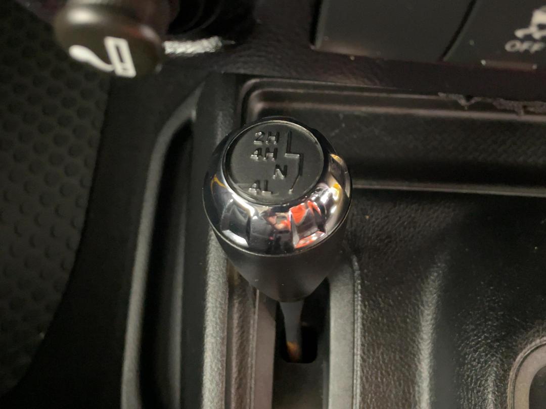Photo '28' of Jeep Wrangler