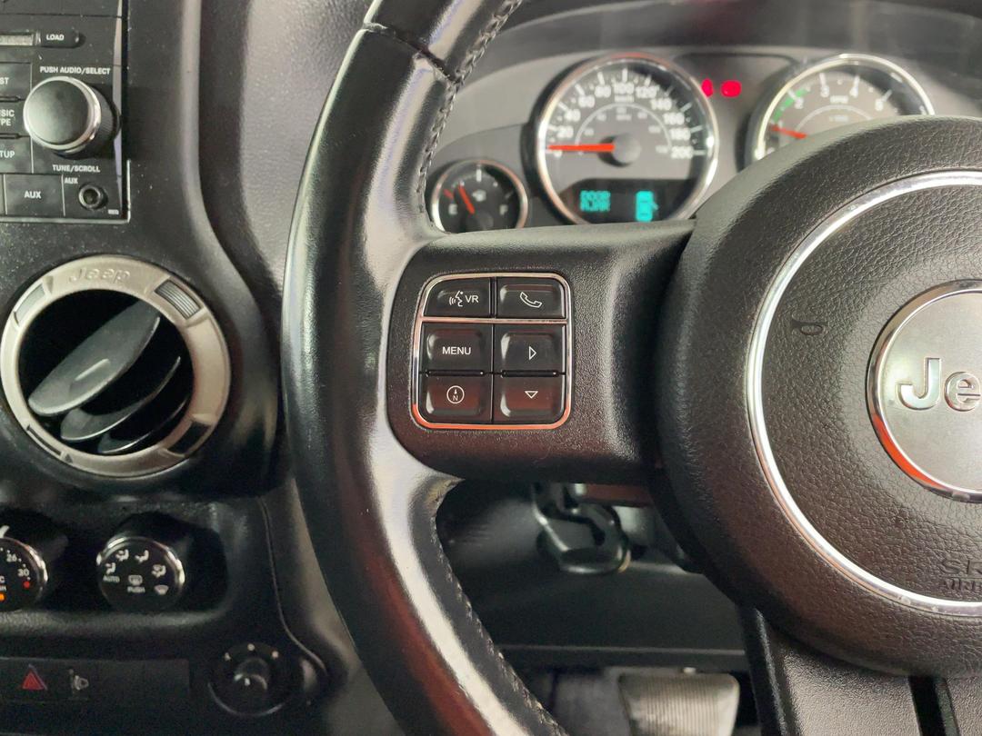 Photo '31' of Jeep Wrangler