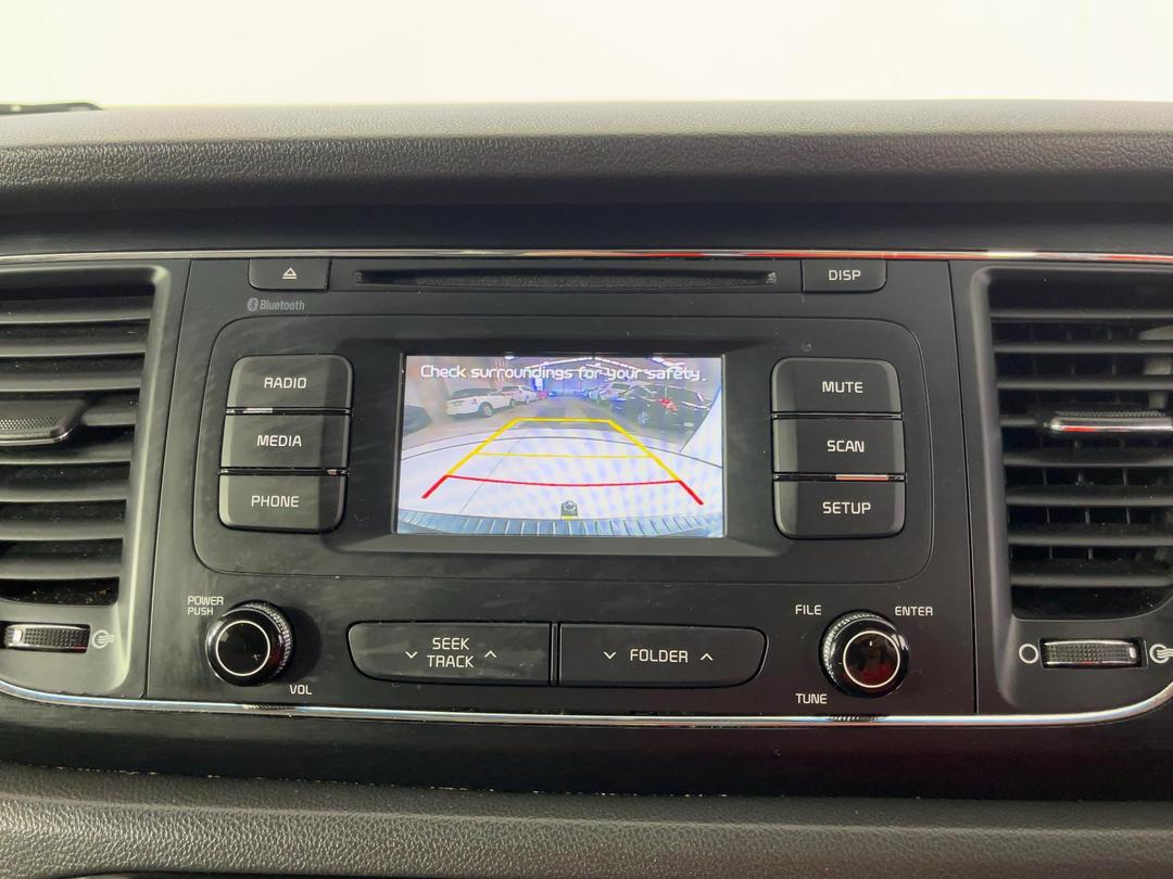 Photo '22' of KIA Carnival