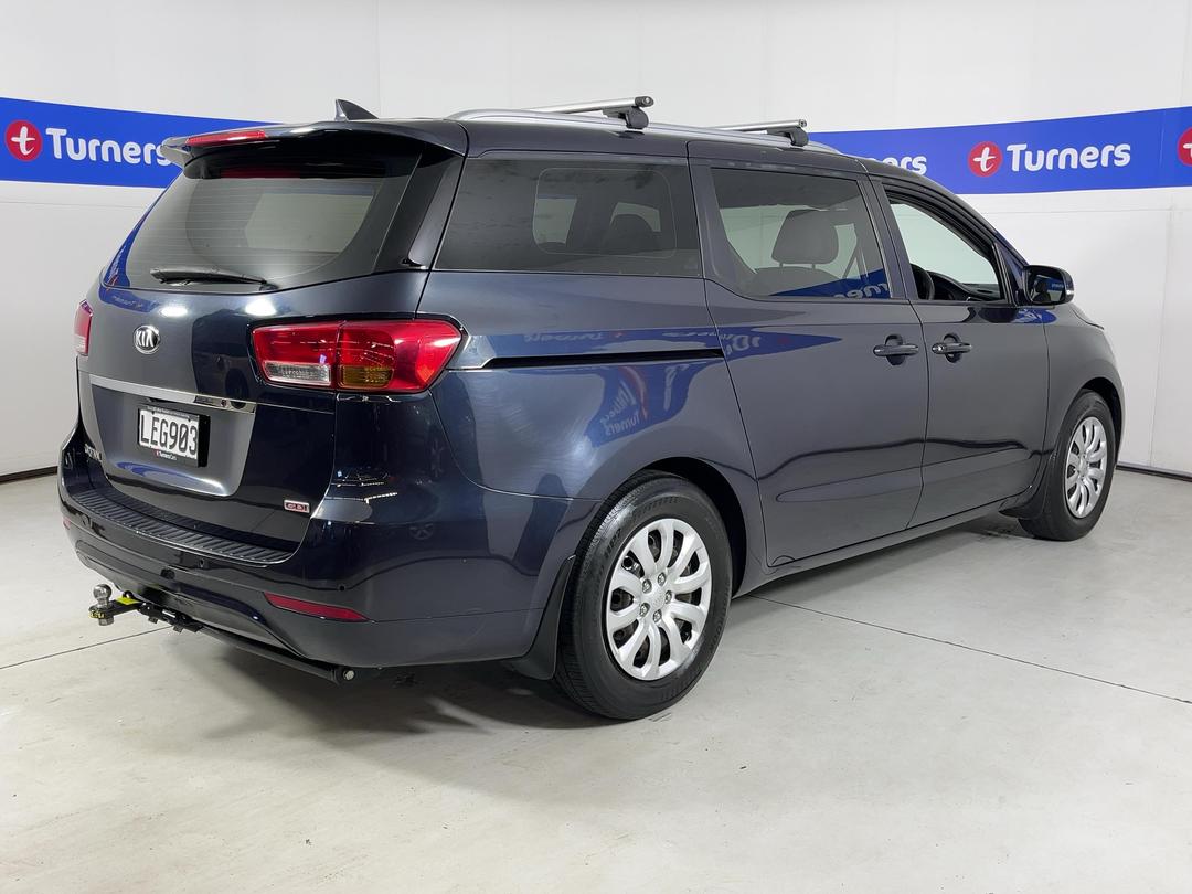 Photo '7' of KIA Carnival