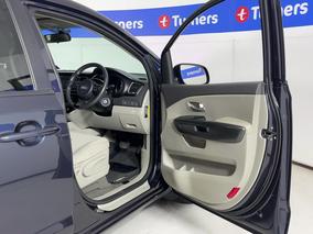 Photo '15' of KIA Carnival