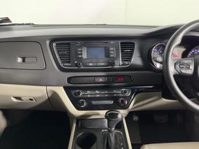 Photo '18' of KIA Carnival