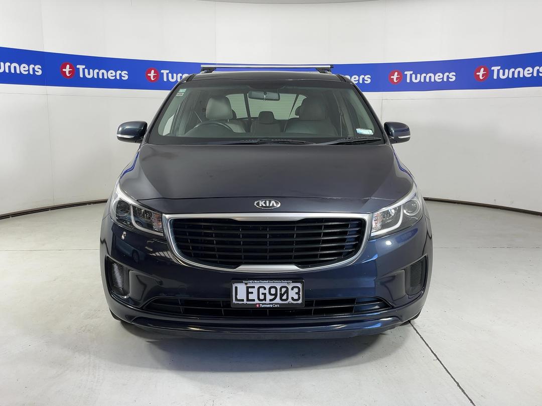 Photo '2' of KIA Carnival
