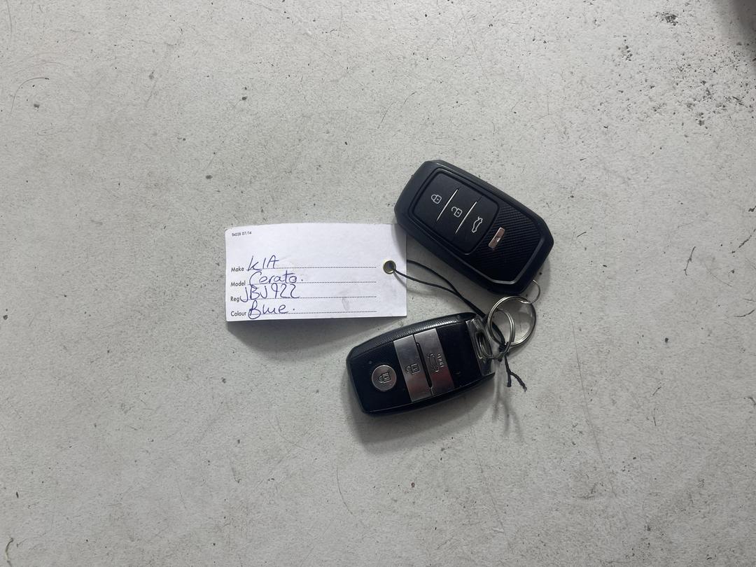 Photo '22' of KIA Cerato