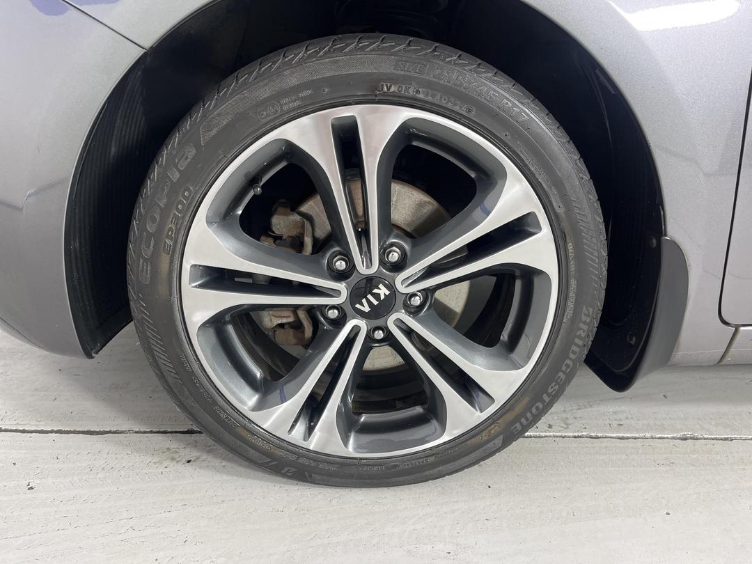 Photo '10' of KIA Cerato