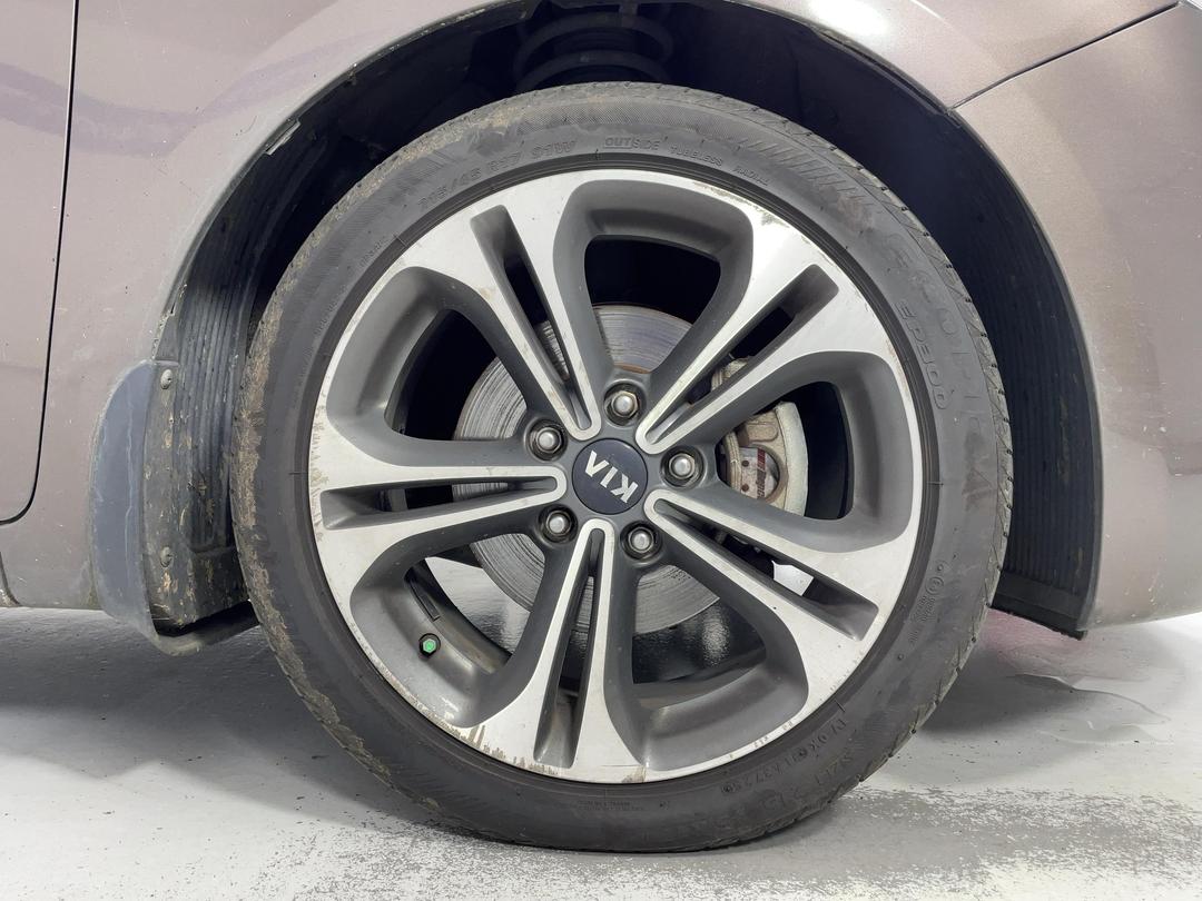 Photo '9' of KIA Cerato
