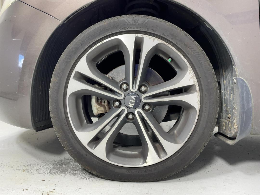 Photo '10' of KIA Cerato