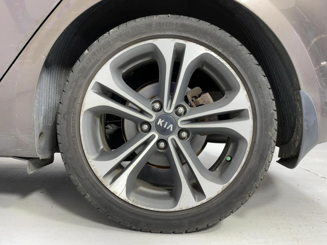 Photo '11' of KIA Cerato