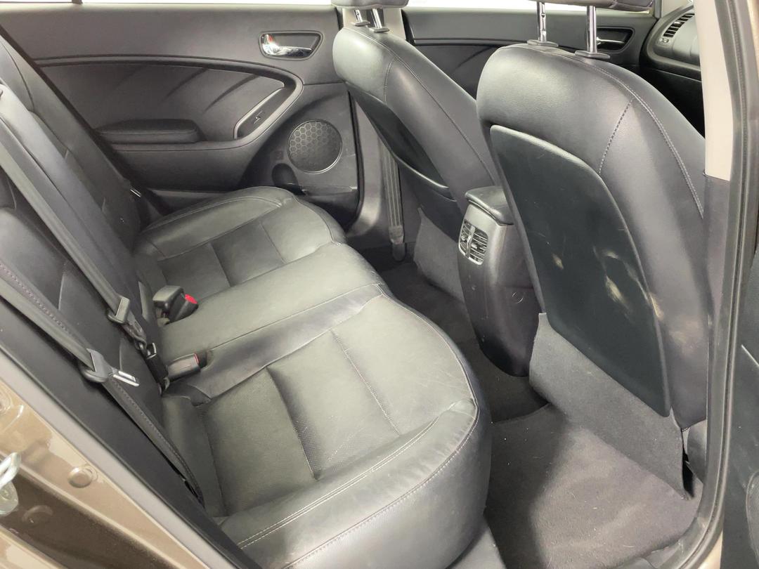 Photo '20' of KIA Cerato