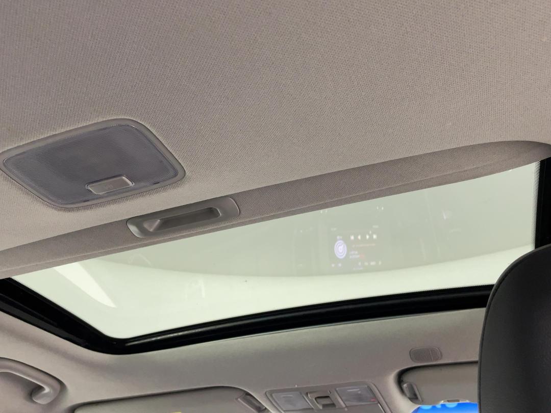 Photo '24' of KIA Cerato