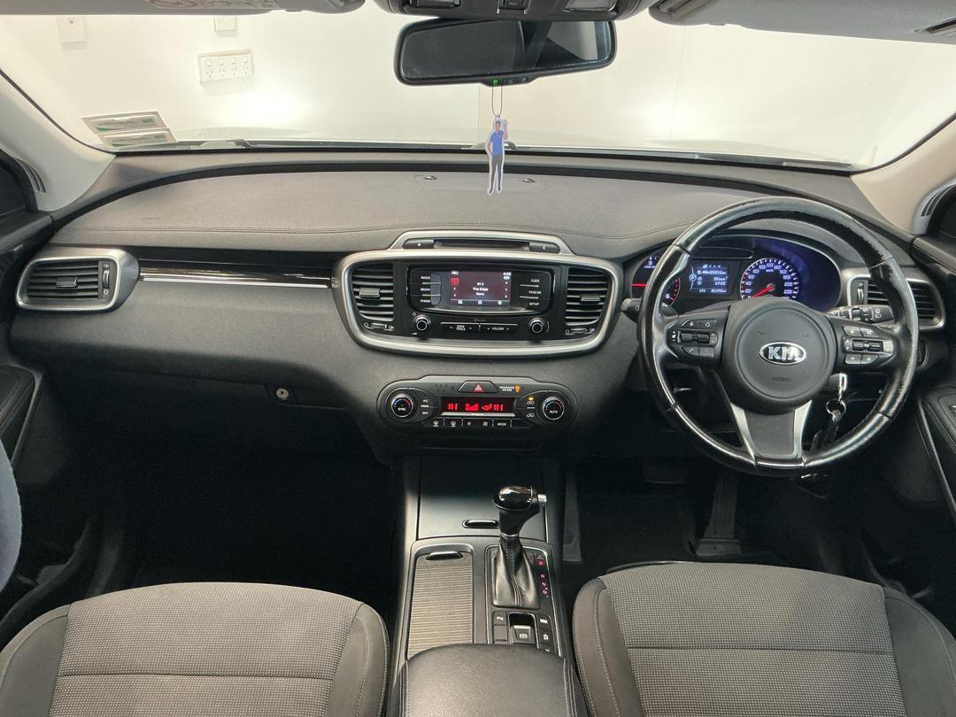 Photo '17' of KIA Sorento