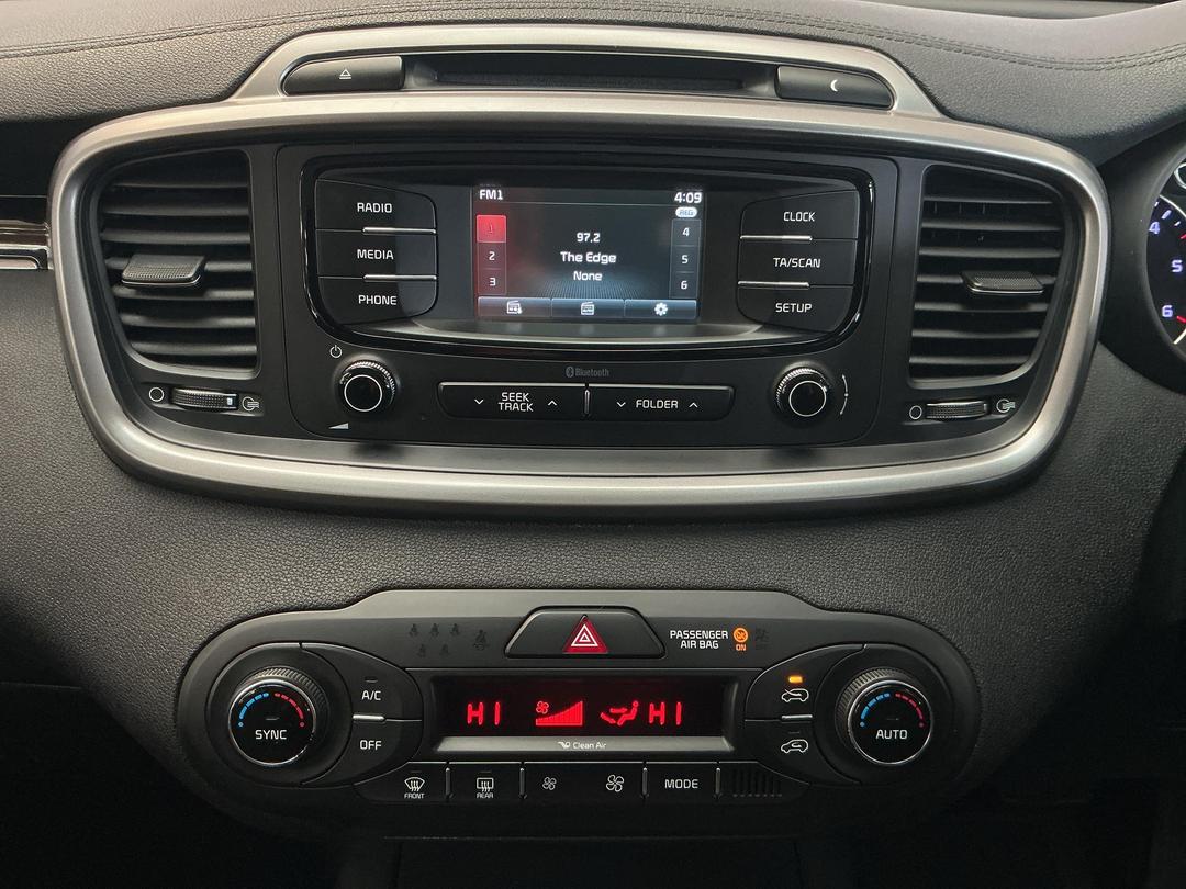 Photo '18' of KIA Sorento