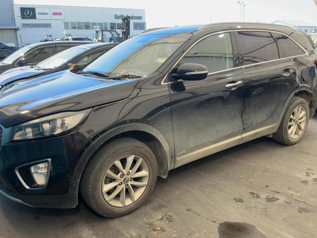 Photo '3' of KIA Sorento LX