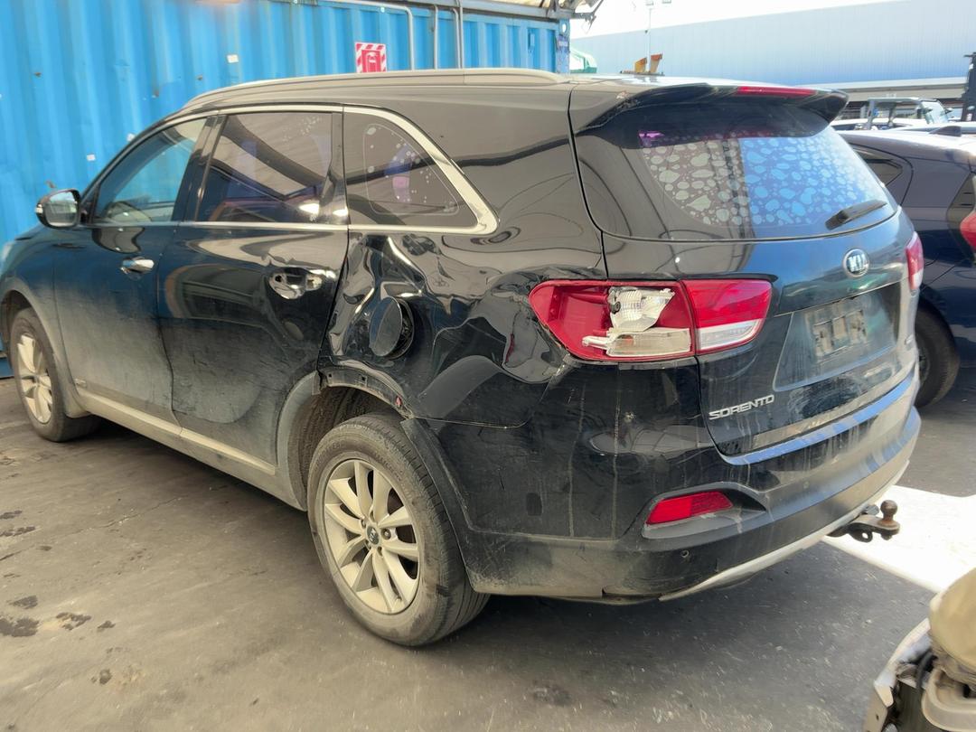 Photo '4' of KIA Sorento LX