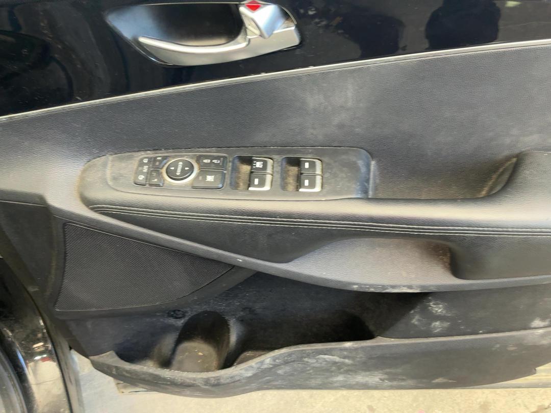 Photo '6' of KIA Sorento LX