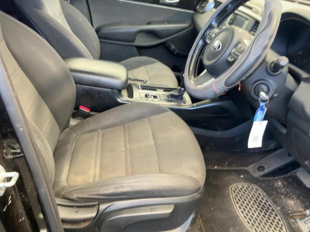 Photo '7' of KIA Sorento LX