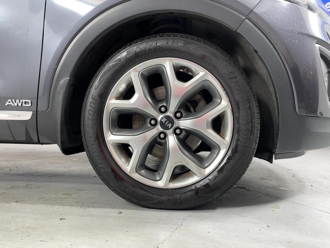 Photo '9' of KIA Sorento